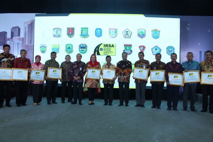 Adira Insurance Berikan Penghargaan Keselamatan Jalan di 23 Kota