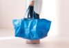 Lima Fakta Menarik FRAKTA, IKEA Blue Bag yang Perlu Diketahui