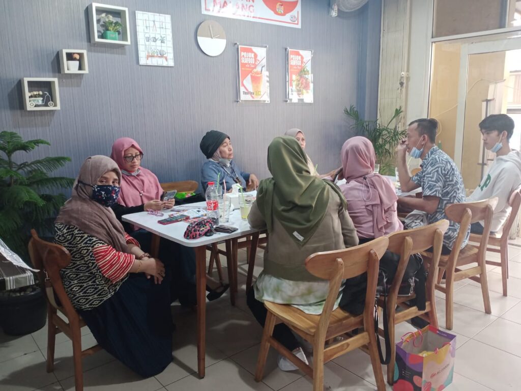 Nyaman, Bersih, Enak, dan Murah Makan “Bakwan Malang Mas No” Ekasanti Elisa