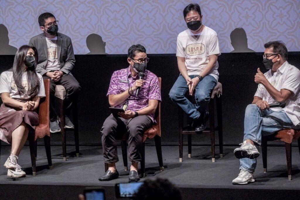 Bioskop Kembali Dibuka, Menparekraf Tinjau Penerapan Prokes di Epicentrum XXI Jakarta