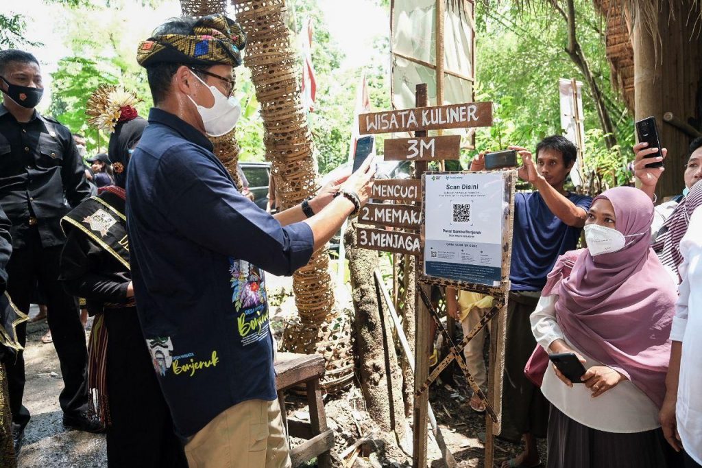 Menparekraf Dorong Penguatan Kapasitas Pelaku Parekraf Desa Wisata Bonjeruk
