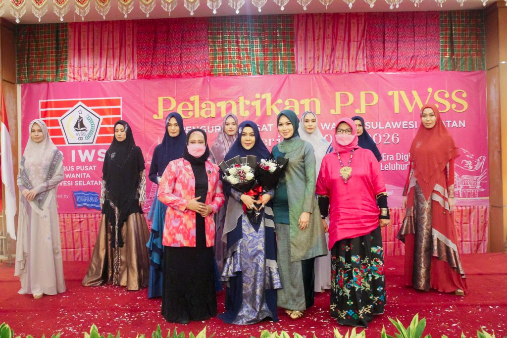 Wiwiek Hatta Luxury Syar’i X Wwiek Muslimah Hadirkan Busana Muslim Syari’i dari Klasik, Elegan, hingga Kekinian