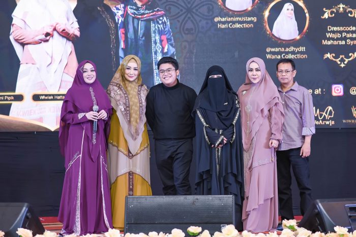 Reza Artamevia, Umi Pipik, dan Terry Putri Hadir di Soppeng dengan Brand Wwiek Muslimah