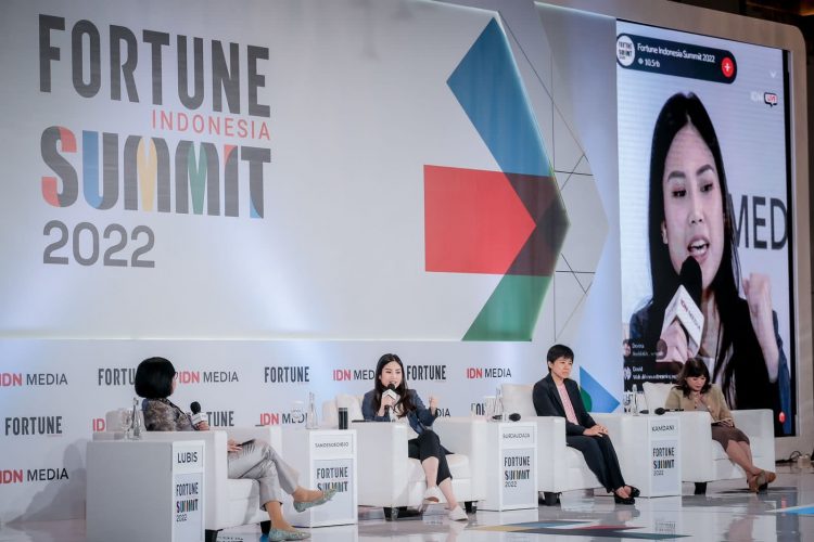 Wamenparekraf Ajak Perempuan Indonesia Terus Berinovasi dalam Berkarya dan Berkarier