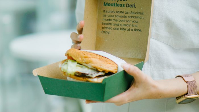 Fore Coffee dan Green Rebel Unggulkan The Meatless Deli Gantikan Burger