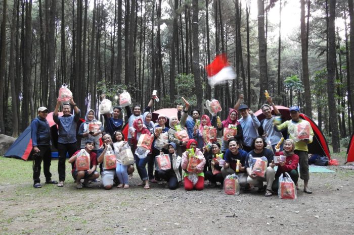 Komunitas Indonesia Trip Gelar HUT RI Ke-77 di Taman Wisata Alam Gunung Pancar