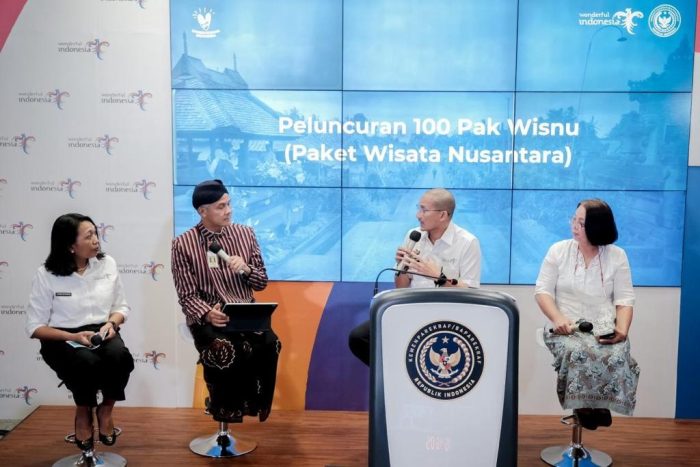 Kemenparekraf Luncurkan 100 Paket Wisata Nusantara Jelang Libur Natal 2022 dan Tahun Baru 2023