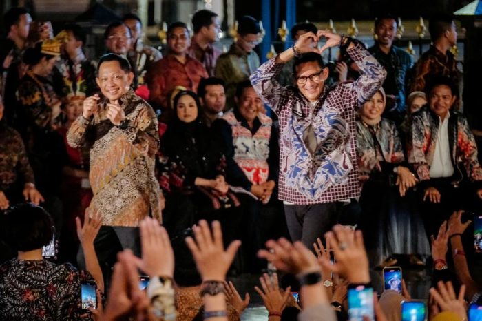 Keindahan Batik Nusantara Warnai Acara di Istana Berbatik
