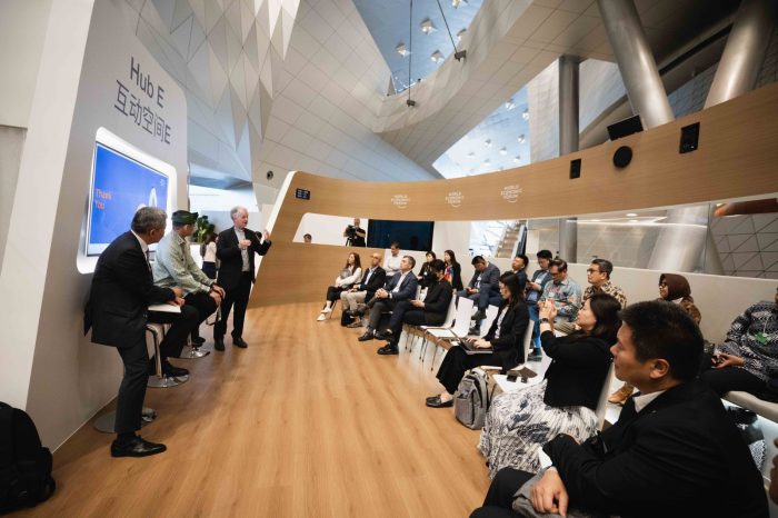 Menparekraf Paparkan Peran Ekonomi Kreatif bagi ASEAN dalam Annual Meeting of the New Champions 2024 di Tiongkok