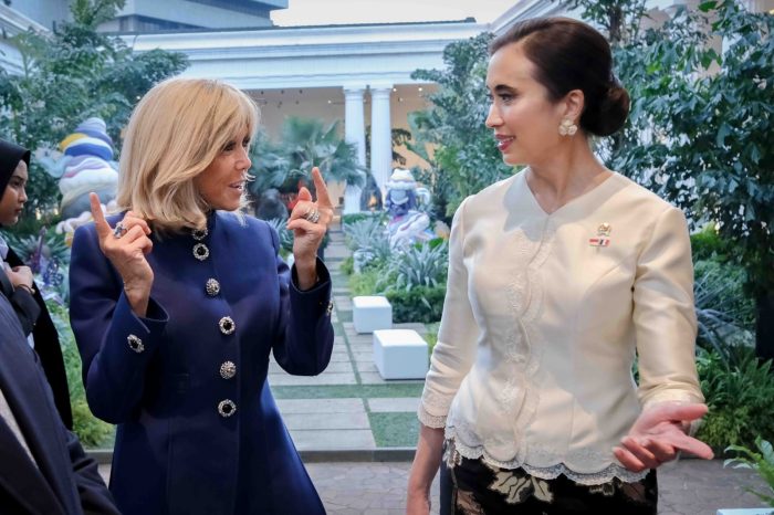 Menteri Pariwisata Dampingi Ibu Negara Prancis dalam "Spouse Program" ke Museum Nasional dan Borobudur