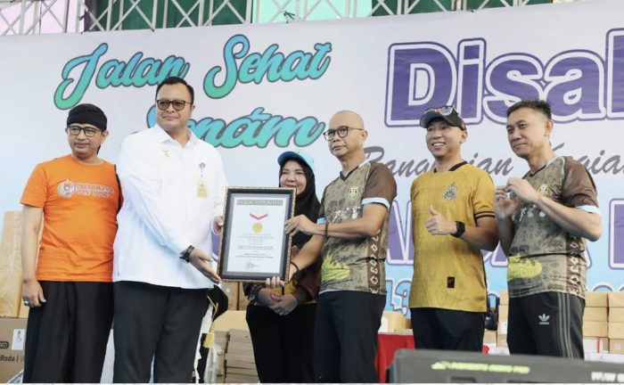 JAM-Intel Kejagung Reda Manthovani Bersama Ribuan Penyandang Disabilitas Pecahkan Rekor MURI