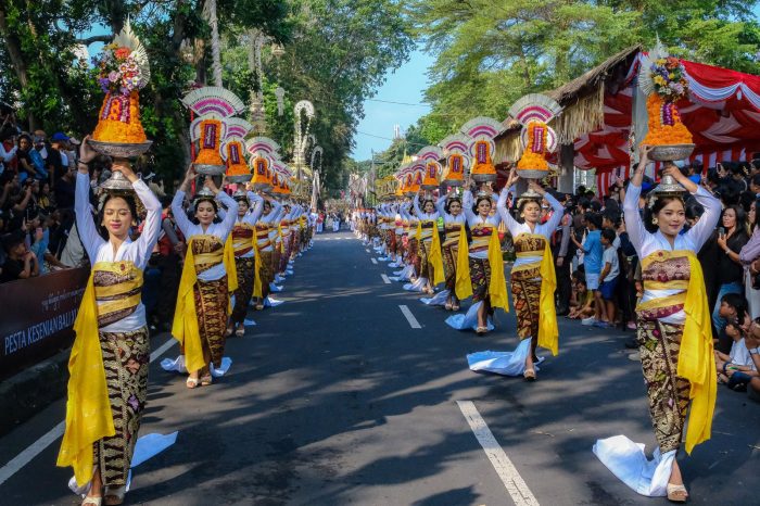 Dari Parade Budaya hingga Dampak Ekonomi, Begini Hebatnya PKB 2025 di Mata Wamenpar