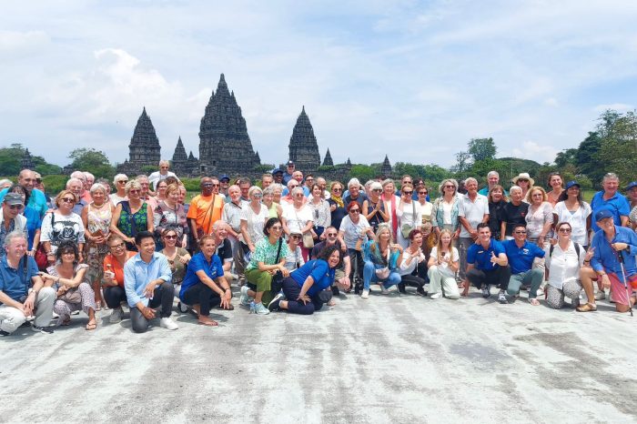 Kemenpar Dampingi Traveler Prancis dalam Tur “Around the World”