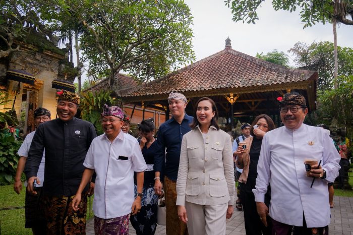 Awali Tahun 2026, Menteri Pariwisata Pastikan Bali Berikan Layanan Prima Bagi Wisatawan