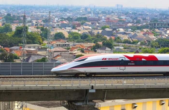 Trip.com dan KCIC Berkolaborasi Mudahkan Wisatawan dalam Pembelian Tiket