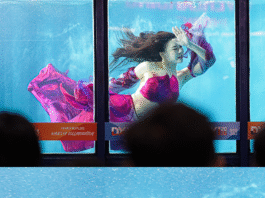 Penampilan Mermaid Jadi Primadona, Pengunjung Serbu Aktivitas di DXI 2026 Berita Perjalanan dan Pariwisata