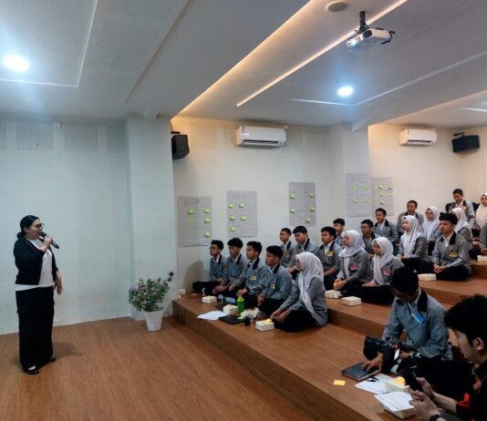 Perkuat Kesiapan Kerja Siswa di Era AI, DBS Foundation dan Dicoding Gelar Coding Camp Workshop di SMK Wikrama Bogor Berita Perjalanan dan Pariwisata