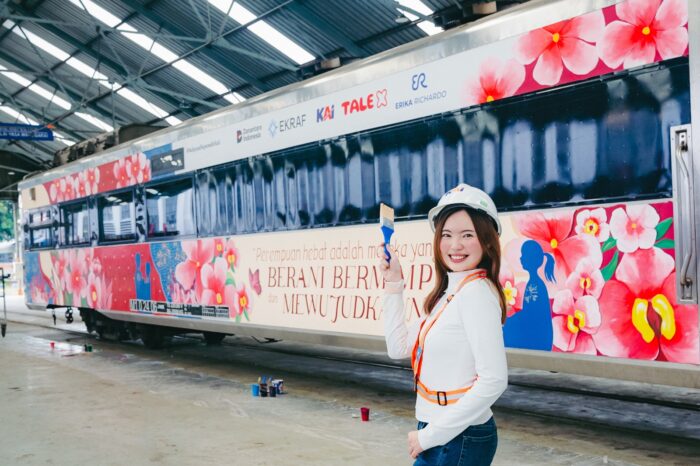 Dari Jakarta hingga Surabaya, Karya Seni Kolaborasi Kementerian Ekraf X KAI X Erika Richardo Menemani
