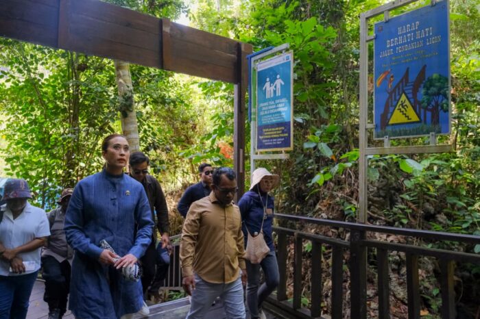 Menpar Widiyanti Tinjau Kesiapan Revalidasi UNESCO Global Geopark Raja Ampat
