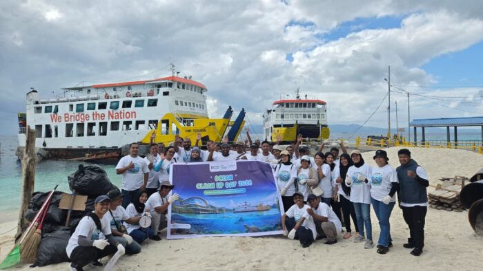 Peringati Hari Laut Sedunia ASDP Gelar Ocean Clean Up Day Serentak di 27 Cabang, Bersihkan 13 Ton Sampah Laut dan Pesisir