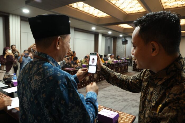 KPTDP dan Pemerintah Kota Mataram Perkuat Kolaborasi Perluasan Perlinsos Digital di Lombok