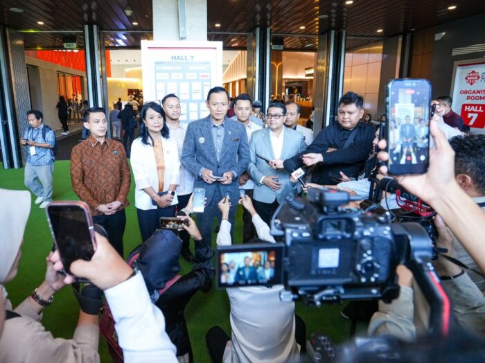 Menteri Ekraf Dorong Hilirisasi Kreativitas Lewat IndoBuildTech Expo 2026