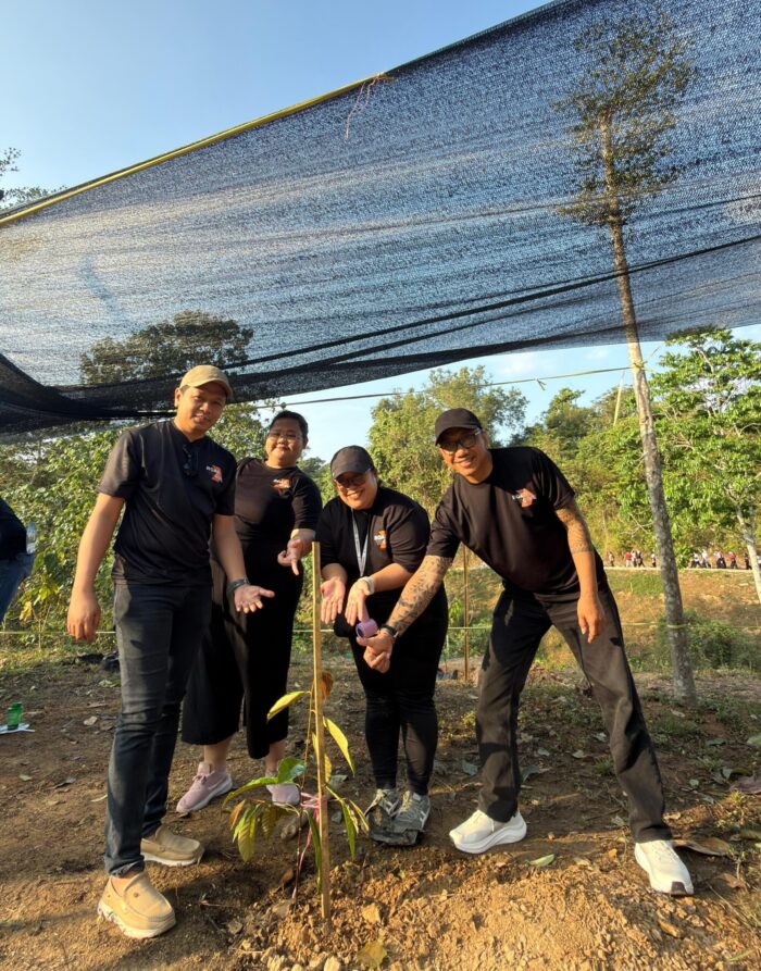 Four Points by Sheraton Balikpapan Dukung Gerakan Penghijauan IKN, Tanam Lebih dari 2.000 Bibit 1 Four Points by Sheraton Balikpapan Dukung Gerakan Penghijauan IKN, Tanam Lebih dari 2.000 Bibit