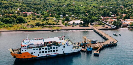 ASDP Kembali Bergerak untuk NTT, KMP Inerie II Bawa Bantuan dari Surabaya Berita Perjalanan dan Pariwisata