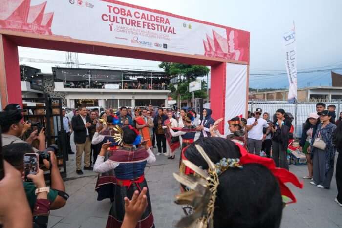 Apresiasi TCCF, Menteri Ekraf Yakin Talenta Paduan Suara Sumut Punya Level Global 1 Apresiasi TCCF, Menteri Ekraf Yakin Talenta Paduan Suara Sumut Punya Level Global