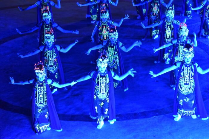 Gandrung Sewu 2026 Tampil Glow in the Dark! 1.300 Penari Siap Terangi Malam Banyuwangi