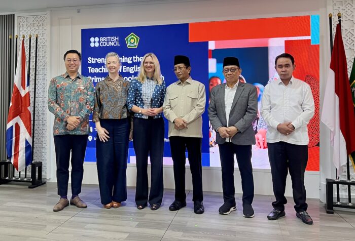 Menjelang Bahasa Inggris Wajib di Madrasah Ibtidaiyah 2027, British Council dan Kemenag Perkuat 6.000 Guru melalui STEPS-CoP 1 Menjelang Bahasa Inggris Wajib di Madrasah Ibtidaiyah 2027, British Council dan Kemenag Perkuat 6.000 Guru melalui STEPS-CoP