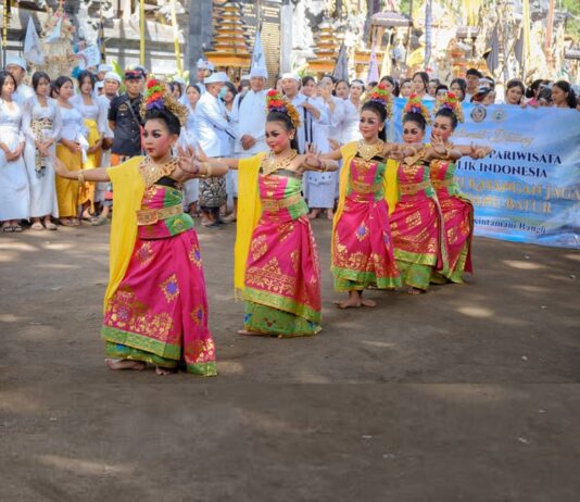 Menpar: Tawur Agung Manca Wali Krama Cerminkan Pariwisata Berbasis Budaya Berita Perjalanan dan Pariwisata