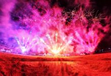 Moto GP Mandalika 2026 ditutup dengan Spektakuler: Sentuhan Emas Mulia Fireworks SFX Warnai Langit Mandalika